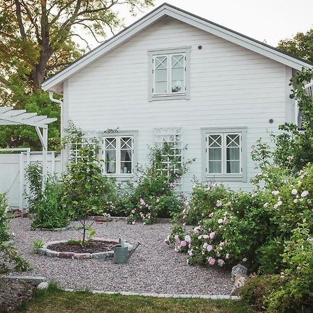 Vallby Cottage Enköping Екстериор снимка