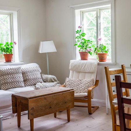 Vallby Cottage Enköping Екстериор снимка